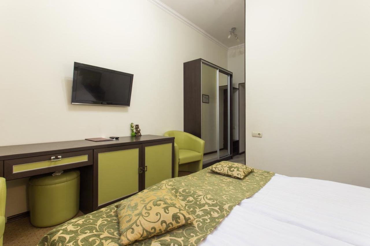 Hotel Voyage Харьков Экстерьер фото